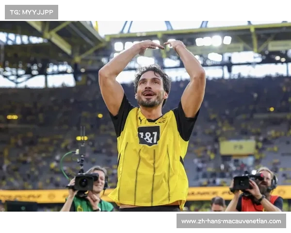 多特蒙德成功晋级2025年世俱杯 迎接世界级对决的新挑战 多特蒙德成功晋级2025年世俱杯 迎接世界级对决的新挑战