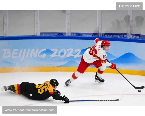 中国男子冰壶队一日双赛险胜德国队 全力拼搏展现不屈精神 中国男子冰壶队一日双赛险胜德国队 全力拼搏展现不屈精神