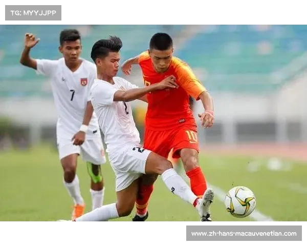 中国足球遭遇尴尬局面 塔吉克斯坦处处逼近幸运抽平 中国足球遭遇尴尬局面 塔吉克斯坦处处逼近幸运抽平
